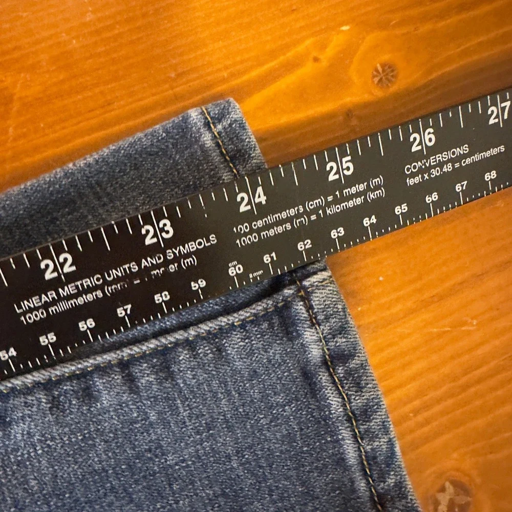 Levi's 311 Shaping Skinny Jeans Womens 30 Blue Medium Wash Denim Casual Everyday